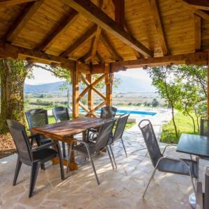 Ogulin, Plaški, Janja Gora, samostojeća kuća s prekrasnim pogledom