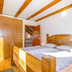 Ogulin, Plaški, Janja Gora, samostojeća kuća s prekrasnim pogledom