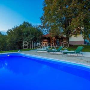 Ogulin, Plaški, Janja Gora, samostojeća kuća s prekrasnim pogledom