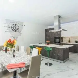 Okolica Labina samostojeća.