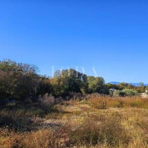 Okolica Malinske, Lijepo građevinsko zemljište na mirnoj lokaciji