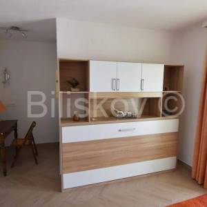 Okrug Gornji, apartmanska kuća s otvorenim pogledom