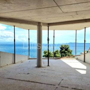 Okrug Gornji,  luksuzni penthause, 100 m od mora, prodaja