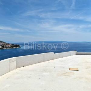 Okrug Gornji,  luksuzni penthause, 100 m od mora, prodaja