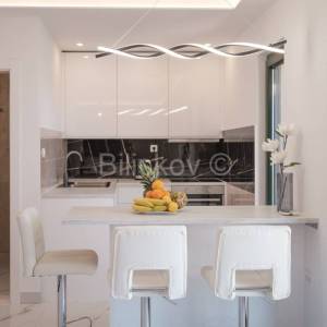 Okrug Gornji, prekrasna vila u blizini mora, prodaja