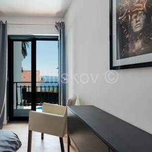 Okrug Gornji, prekrasna vila u blizini mora, prodaja