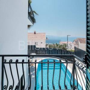 Okrug Gornji, prekrasna vila u blizini mora, prodaja