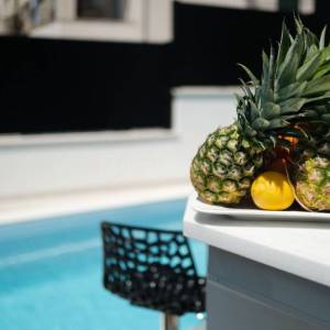 Okrug Gornji, prekrasna vila u blizini mora, prodaja