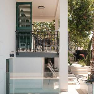 Okrug Gornji, prekrasna vila u blizini mora, prodaja