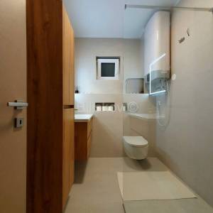 Okrug Gornji, Rožac, ekskluzivna lokacija 50m od mora