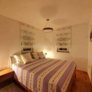 Okrug Gornji, Rožac, ekskluzivna lokacija 50m od mora