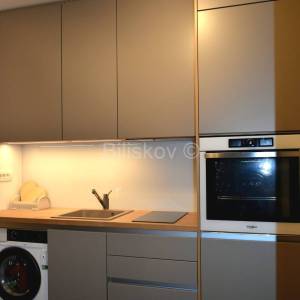 Okrug Gornji, Rožac, ekskluzivna lokacija 50m od mora