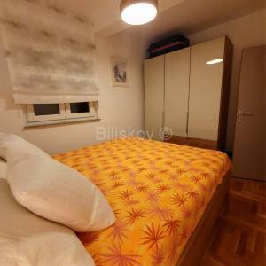 Okrug Gornji, Rožac, ekskluzivna lokacija 50m od mora