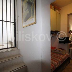 Omiš Čeline Zavode, 1.red do mora, dvojna kuća prizemnica