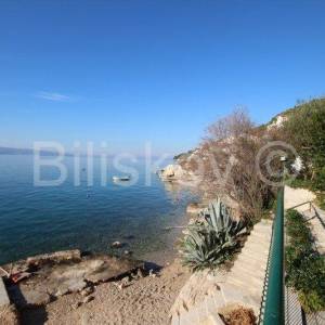 Omiš Čeline Zavode, 1.red do mora, dvojna kuća prizemnica