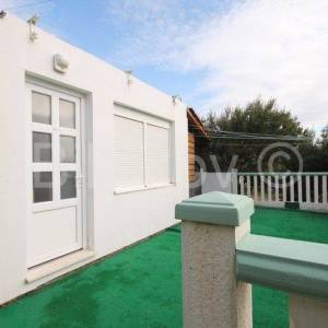 Omiš, Duće dvojna kuća, 4 stana, 300 m2 okućnice