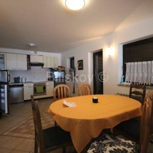 Omiš okolica, prodaja kuća, 7 jedinica, otvoren pogled