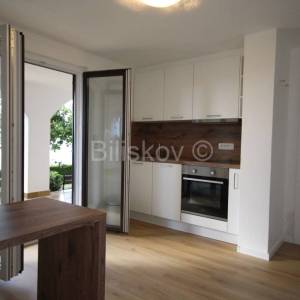 Omiš okolica, prodaja kuća, 7 jedinica, otvoren pogled