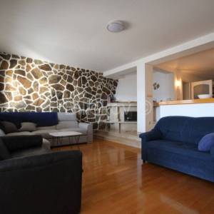 Omiš okolica, prodaja kuća, 7 jedinica, otvoren pogled