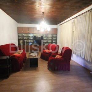 Omiš, Tugare prodaja samostojeća kuća 200 m2