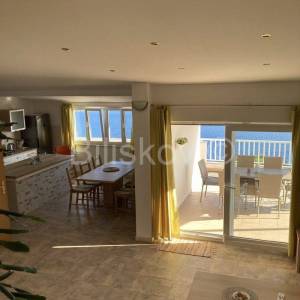 Omiška rivijera,Ruskamen - apartmanska kuća