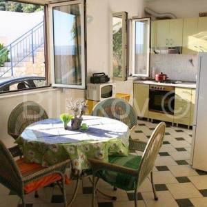 Omiška rivijera,Ruskamen - apartmanska kuća