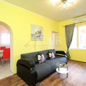 Opatija - centar, 43m2, 1s+db, terasa, pogled na more