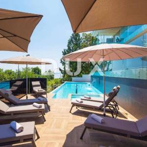 OPATIJA, CENTAR - dugoročni najam luksuznog  stana u novogradnji s bazenom, pogled, blizu mora i Opatije