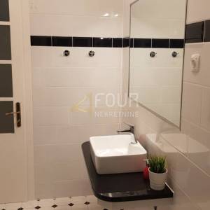 Opatija, Centar, dvoetažni stan u vili s okućnicom, prvi red do mora !