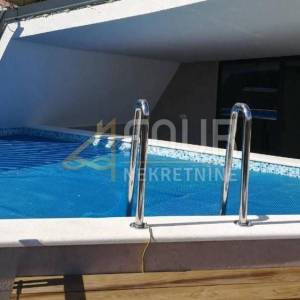 Opatija - centar, moderna vila + hotel u roh bau fazi