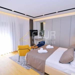 Opatija - centar, moderna vila + hotel u roh bau fazi