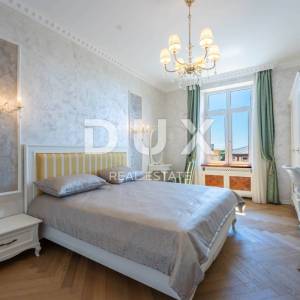 OPATIJA, CENTAR - spoj luksuza i autentičnosti, stan u sređenoj povijesnoj vili u centru Opatije s pogledom