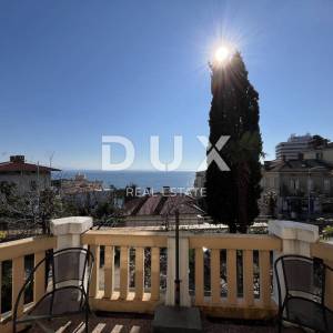 OPATIJA, CENTAR – Stan s pogledom i parkingom u povijesnoj vili
