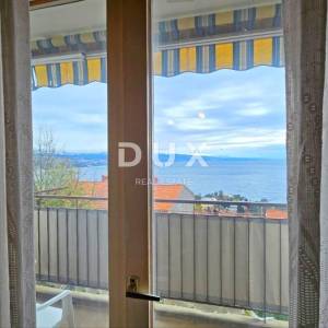 OPATIJA, CENTAR - Stan s pogledom, nekoliko minuta do centra, 65m2