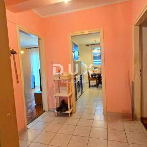 OPATIJA, CENTAR - Stan s pogledom, nekoliko minuta do centra, 65m2