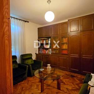 OPATIJA, CENTAR - Stan s pogledom, nekoliko minuta do centra, 65m2