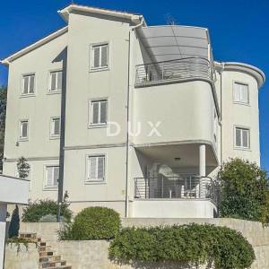 OPATIJA, IČIĆI - dugoročni najam 100 metara od plaže i poznatog Mariott resorta, bazen, pogled, garaža 