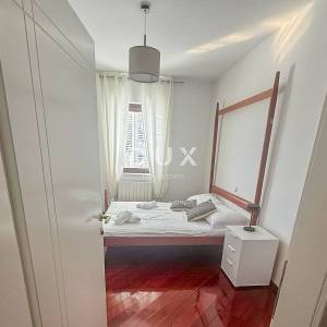 OPATIJA, IČIĆI - dugoročni najam 100 metara od plaže i poznatog Mariott resorta, bazen, pogled, garaža 