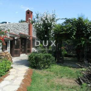 OPATIJA, IČIĆI, POLJANE - zemljište s projektom i pomoćnim objektom, 2320m2