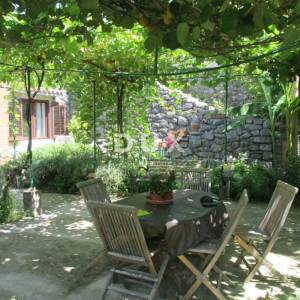 OPATIJA, IČIĆI, POLJANE - zemljište s projektom i pomoćnim objektom, 2320m2