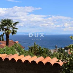 OPATIJA, IČIĆI - Prostran prizemni stan za dugoročni najam s terasom i pogledom na more, 75m2