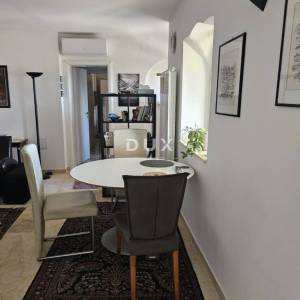 OPATIJA, IČIĆI - Prostran prizemni stan za dugoročni najam s terasom i pogledom na more, 75m2