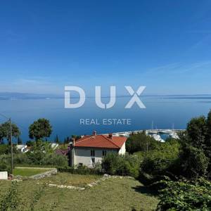 OPATIJA, IČIĆI - zemljište s dozvolom za vilu iznad ACI marine i blizu Mariott Resort - panorama pogled na more 