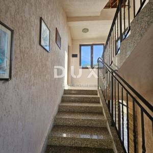 OPATIJA, LOVRAN - kuća 550m2 s pogledom na more s 10soba + okoliš 1300m2