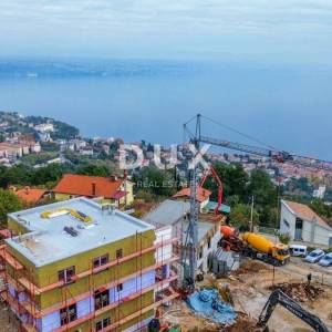 OPATIJA, LOVRAN - luksuzni penthouse u butik kompleksu za život s panoramskim pogledom na more