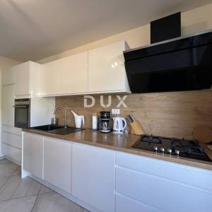 OPATIJA, LOVRAN – Vila s bazenom i pogledom 