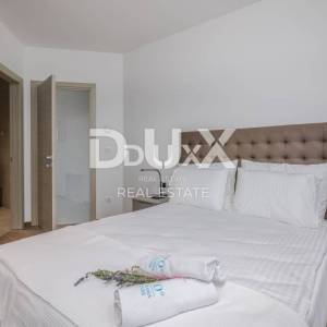 OPATIJA – Moderna luksuzna vila s dvije stambene jedinice i panoramskim pogledom na more