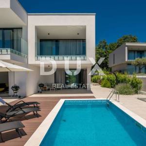 OPATIJA – Moderna luksuzna vila s dvije stambene jedinice i panoramskim pogledom na more