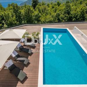 OPATIJA – Moderna luksuzna vila s dvije stambene jedinice i panoramskim pogledom na more