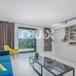 OPATIJA – Moderna luksuzna vila s dvije stambene jedinice i panoramskim pogledom na more